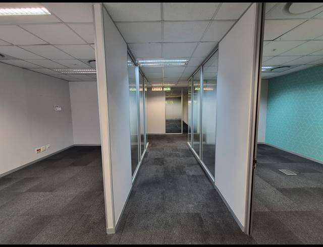 536M² OFFICE TO LET IN WOODMEAD